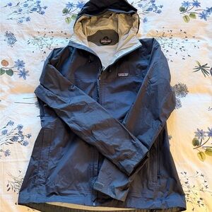 Patagonia Women’s Navy Hooded Shell Jacket